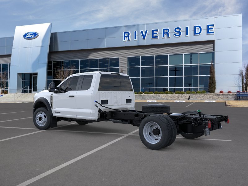 New 2026 Oxford White Ford F-550® XL image 5