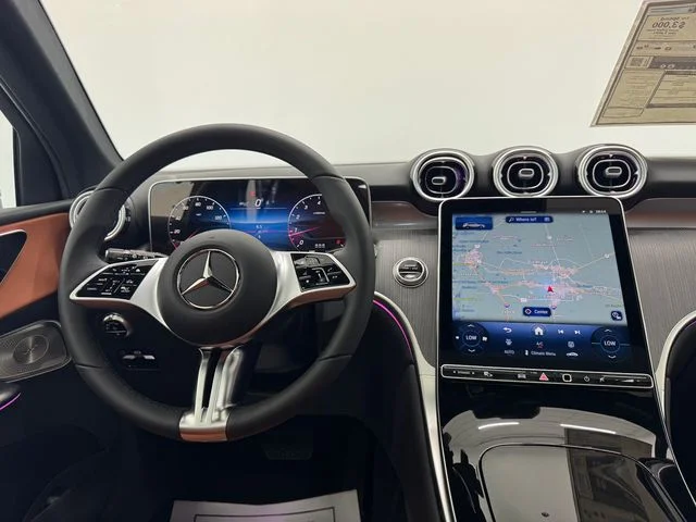 New 2027 Silver Mercedes-Benz GLC 300 image 3