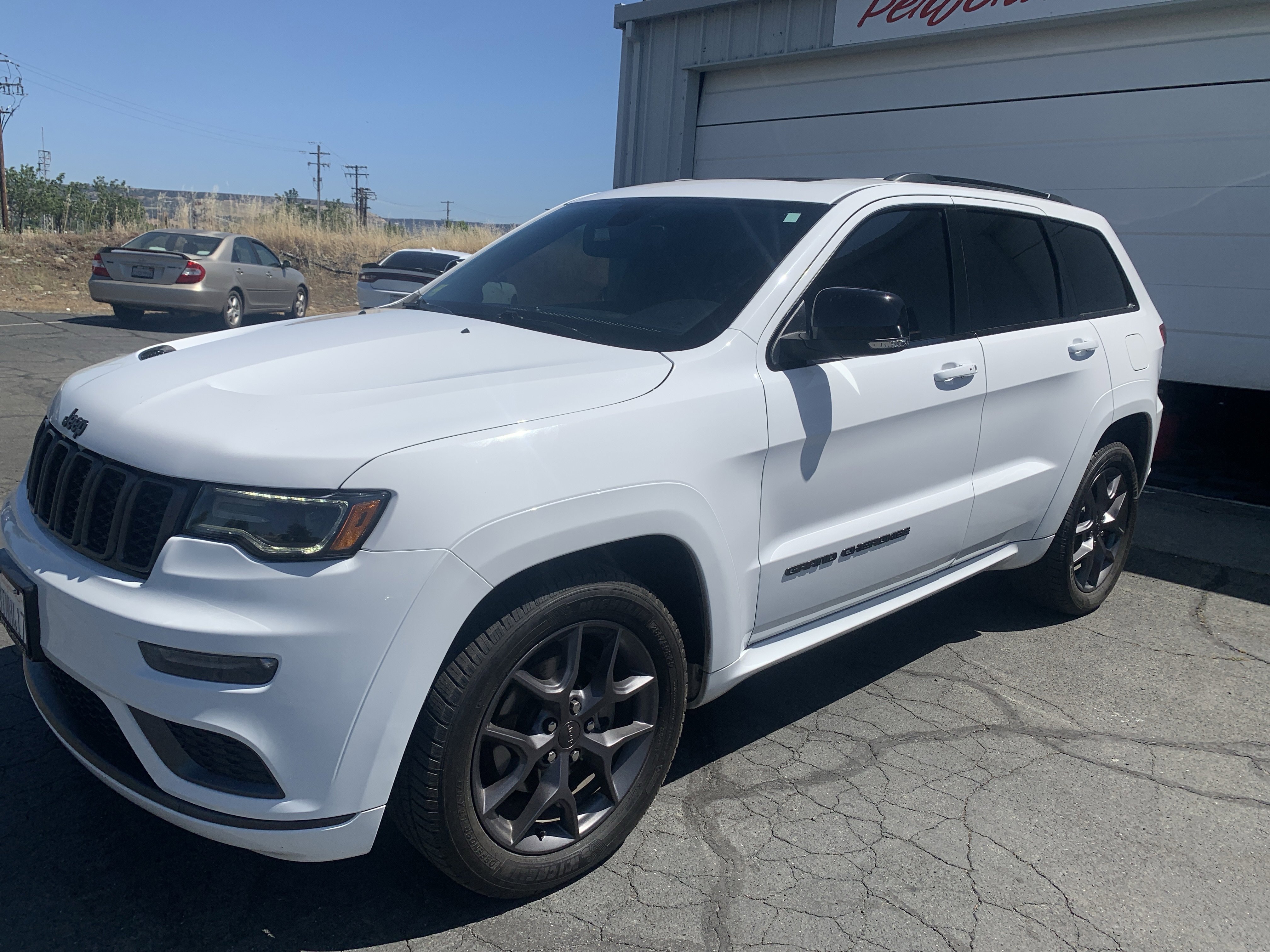 Used 2020 Bright White Clearcoat Jeep Limited X image 1