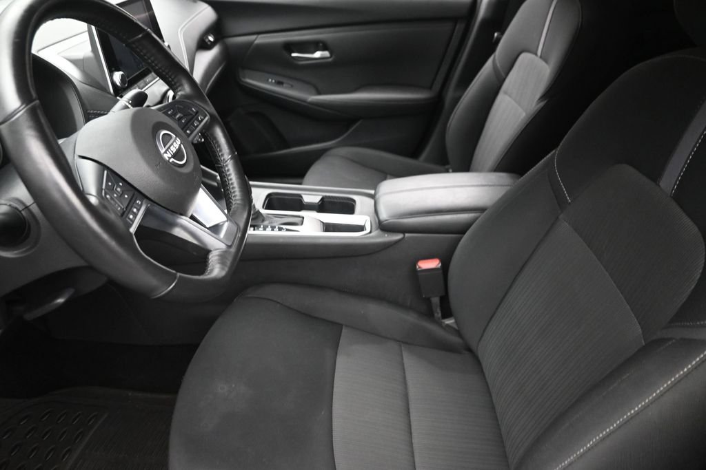 Used 2025 White Nissan SV image 16