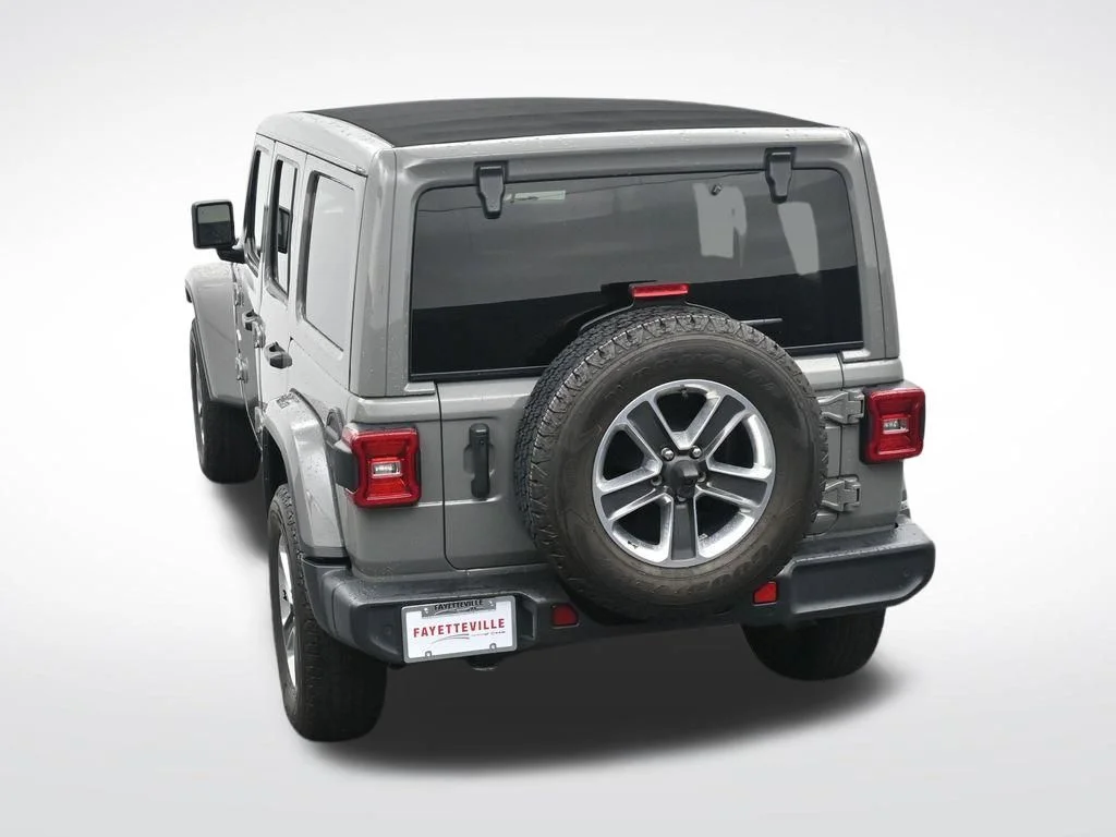 Used 2022 Gray Jeep Unlimited Sahara image 28