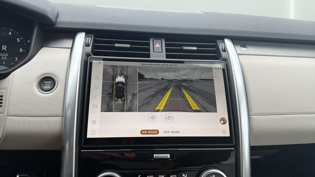 New 2026 Fuji White Land Rover Dynamic SE image 23