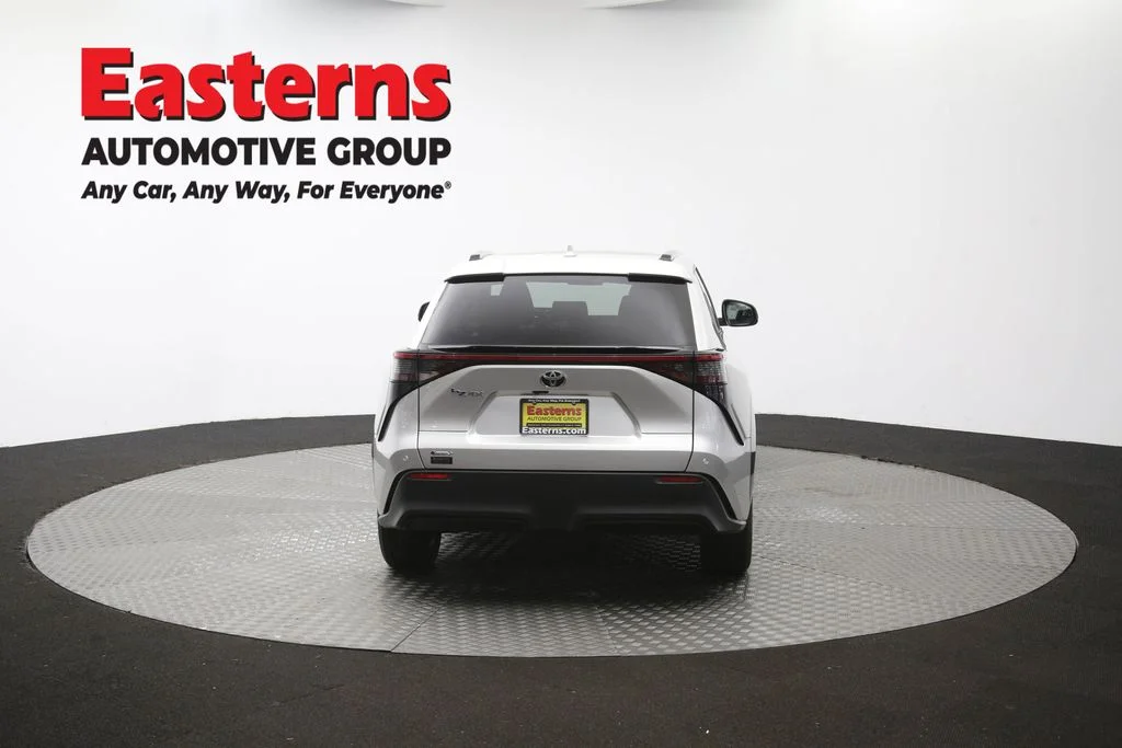 Used 2024 Silver Toyota XLE image 40