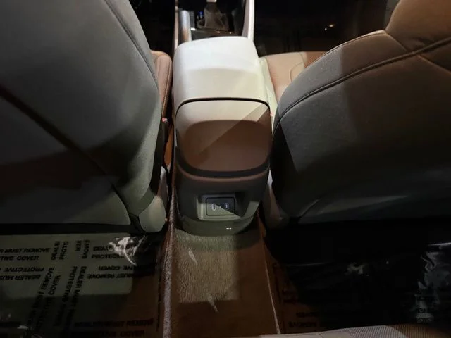 New 2026 Abyss Black Hyundai SE image 25