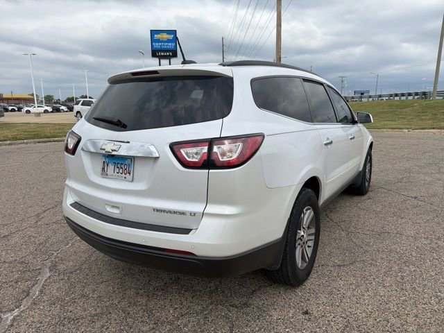 Used 2016 IRIDESCENT PEARL TRICOAT Chevrolet LT image 4