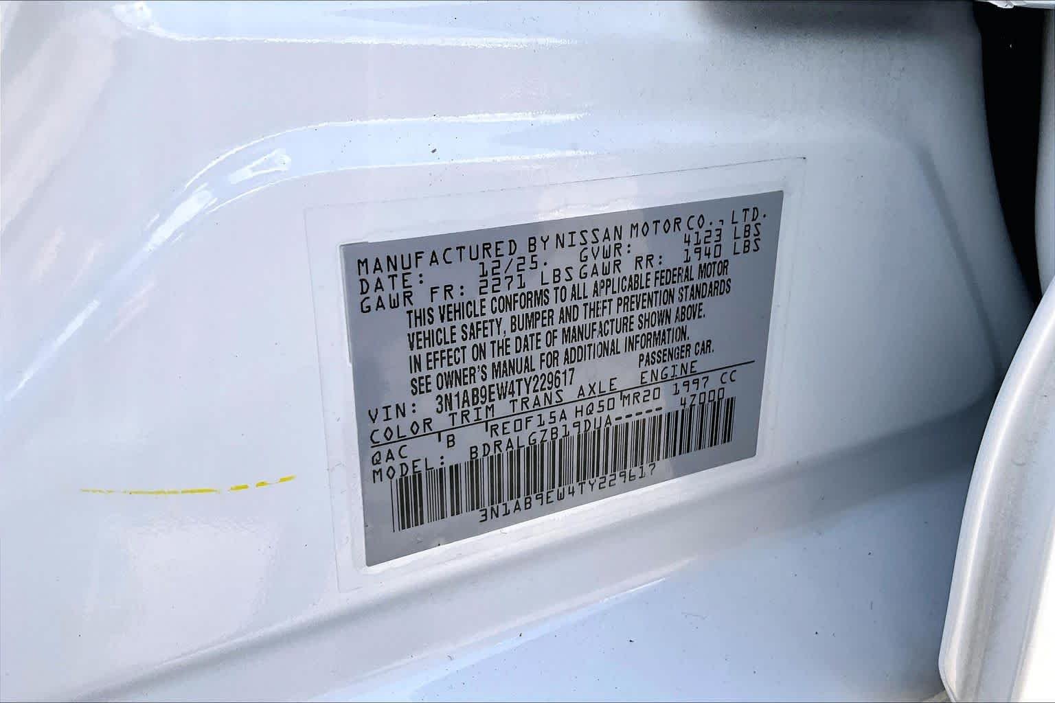 Used 2026 Aspen White Tricoat Nissan SL image 35