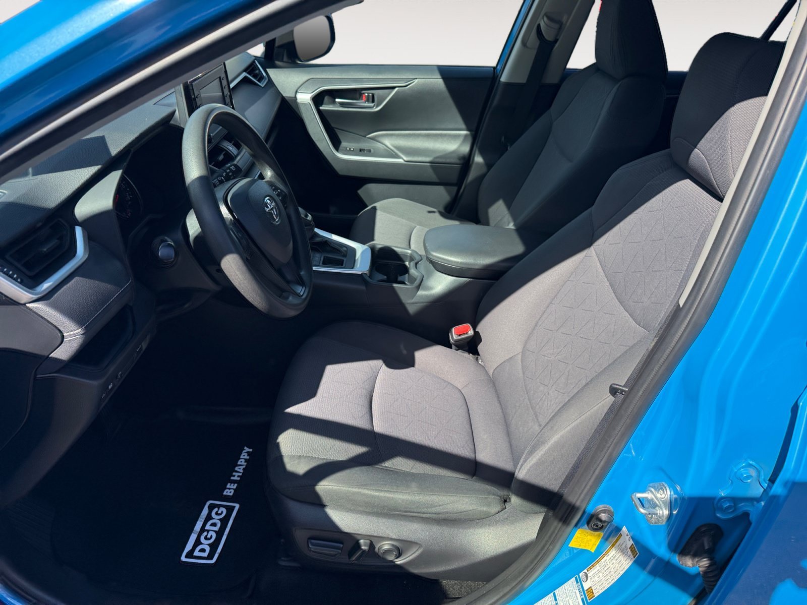 Used 2019 Blue Flame Toyota XLE image 10