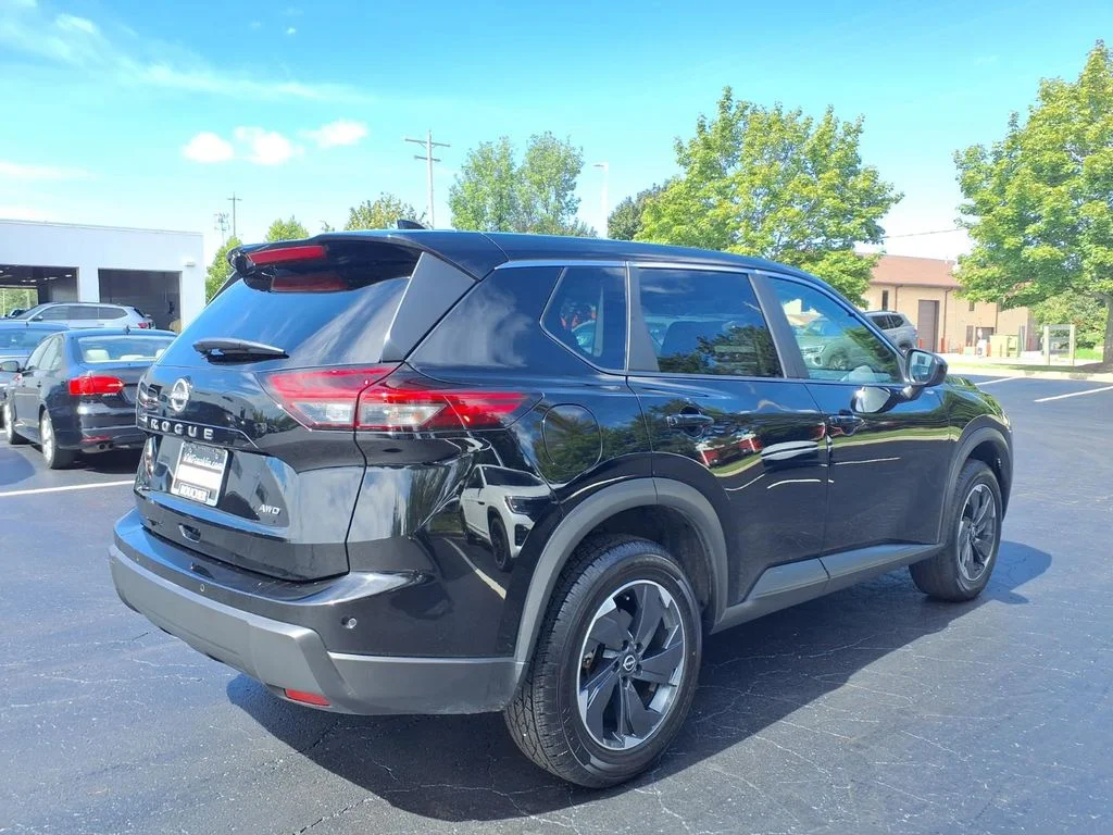 Used 2025 Super Black Nissan SV image 2