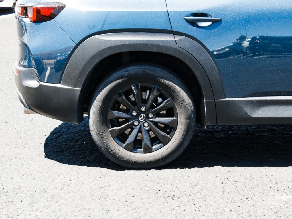 Certified Used 2025 Ingot Blue Metallic Mazda Premium image 4