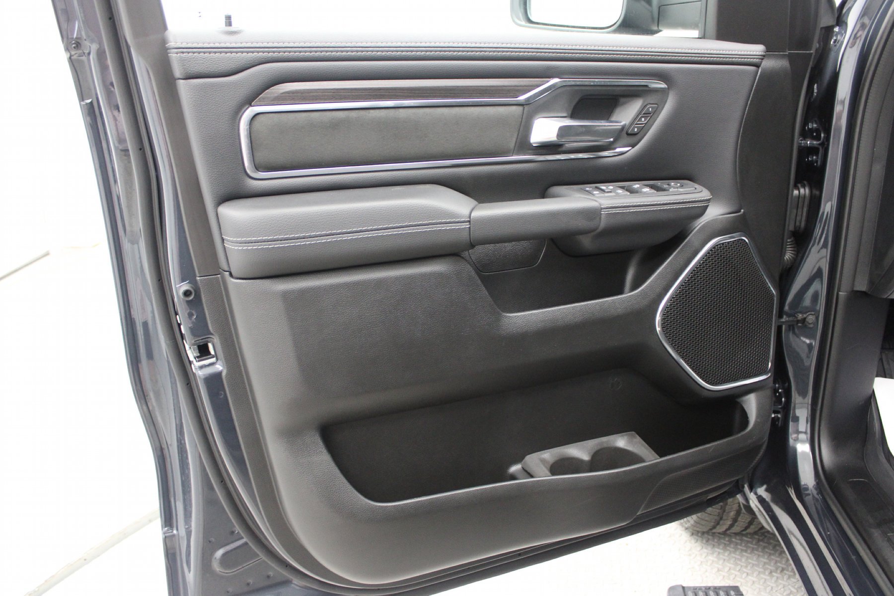 2026 RAM Ram 1500 Pickup Laramie - Photo 16