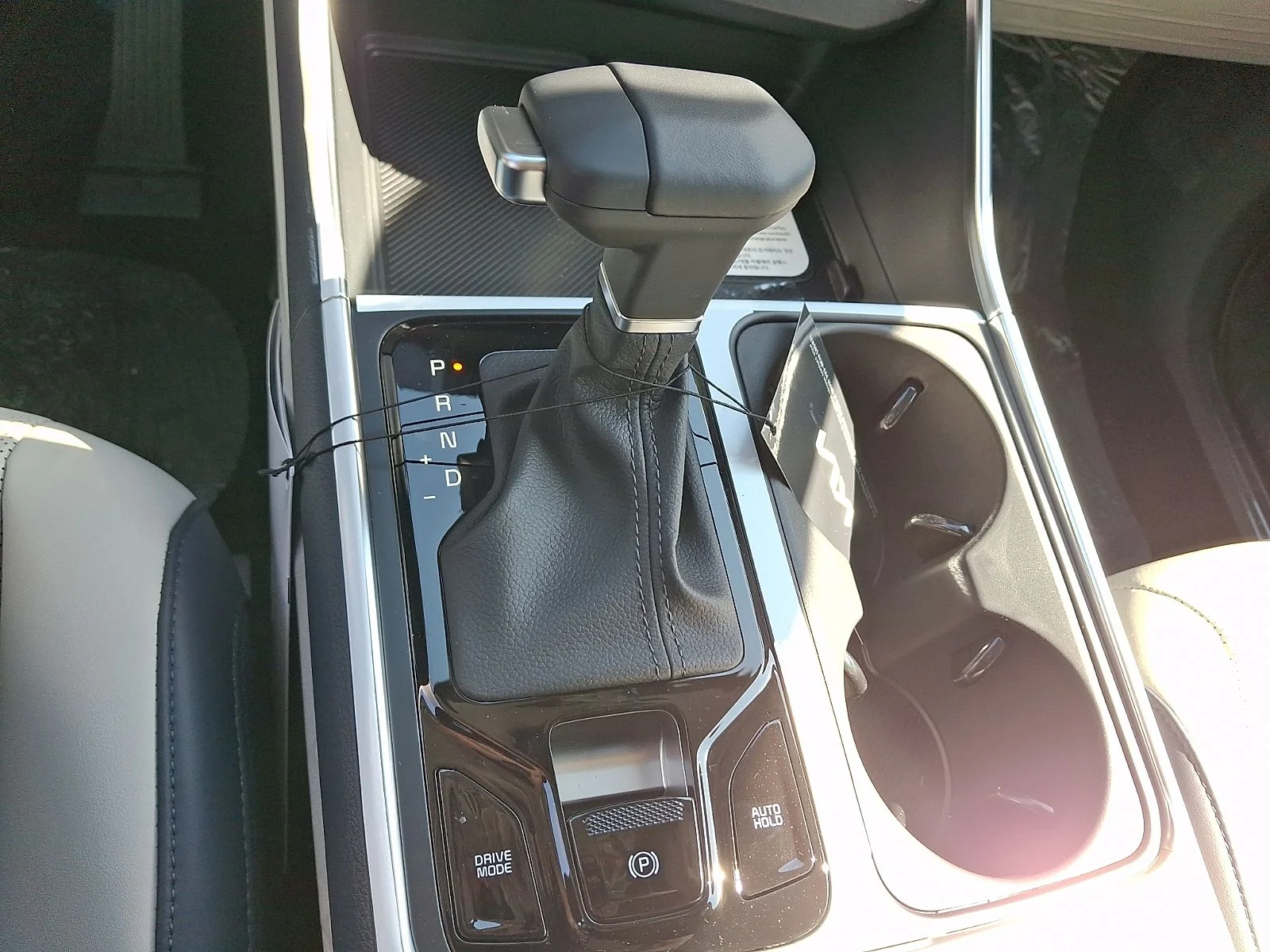 New 2026 White Kia EX image 14