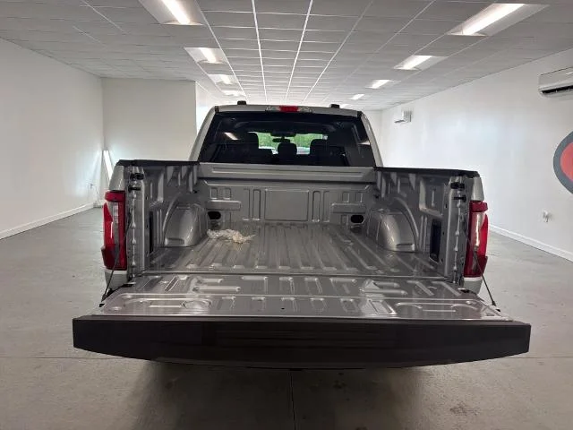 New 2026 Iconic Silver Metallic Ford XLT image 28