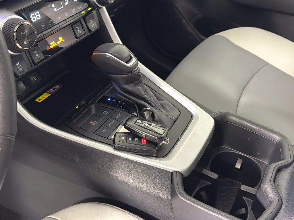 2023 Toyota RAV4 XLE Premium - Photo 26
