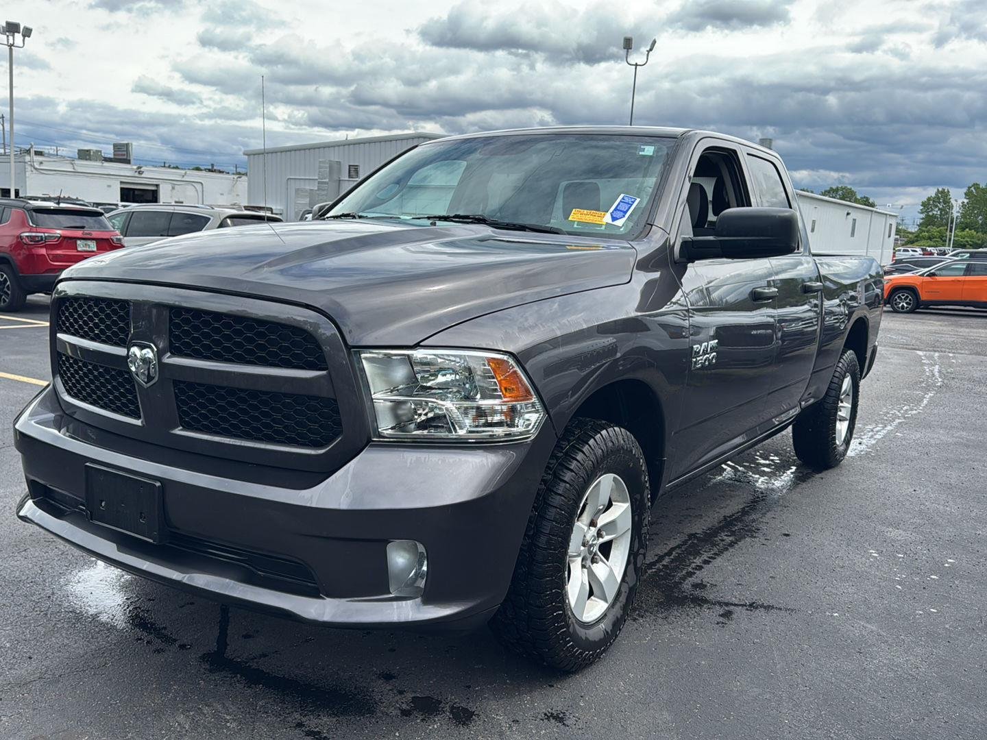 Used 2018 Granite Crystal Metallic Clearcoat Ram Express image 10