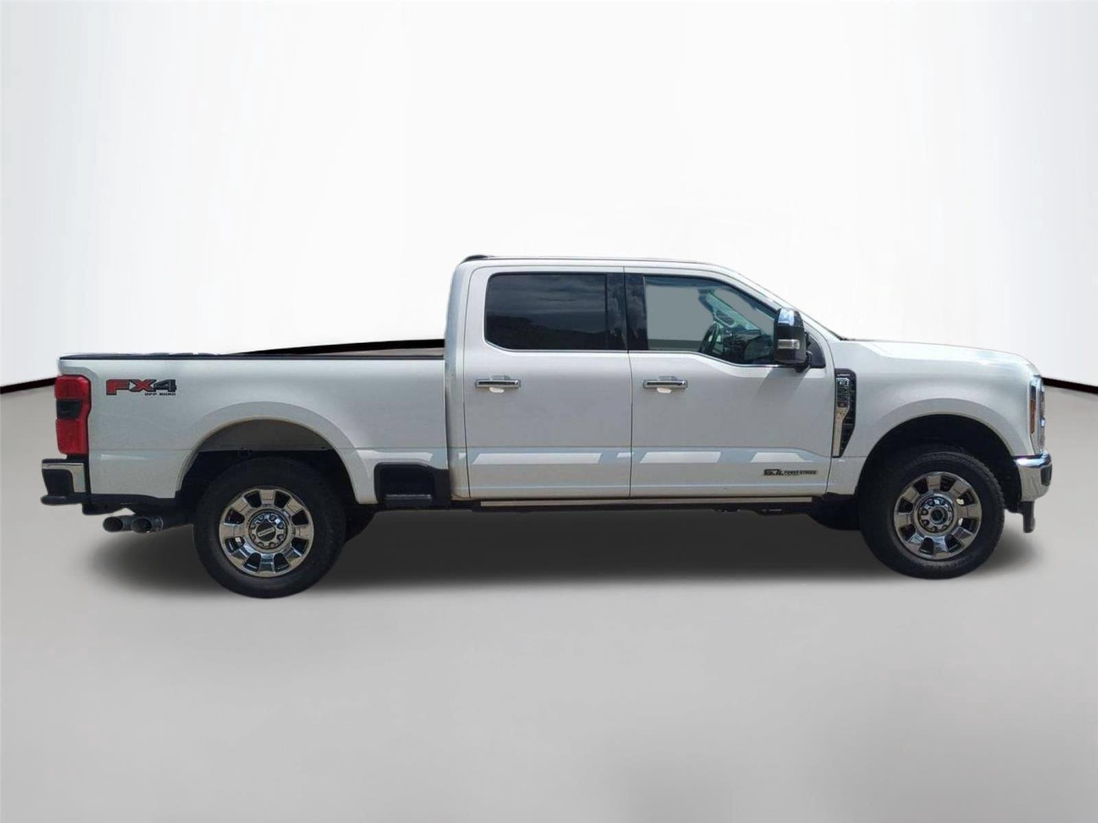 Used 2026 Oxford White Ford LARIAT image 6