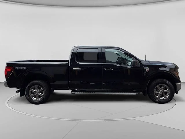 Used 2024 Agate Black Metallic Ford XLT image 6