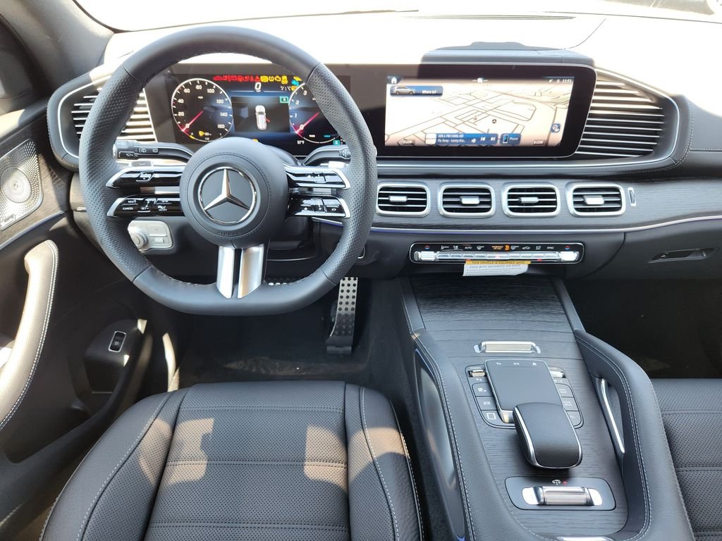 New 2026 MANUFAKTUR Signature Moonlight White Magno Mercedes-Benz GLS 450 4MATIC® image 17