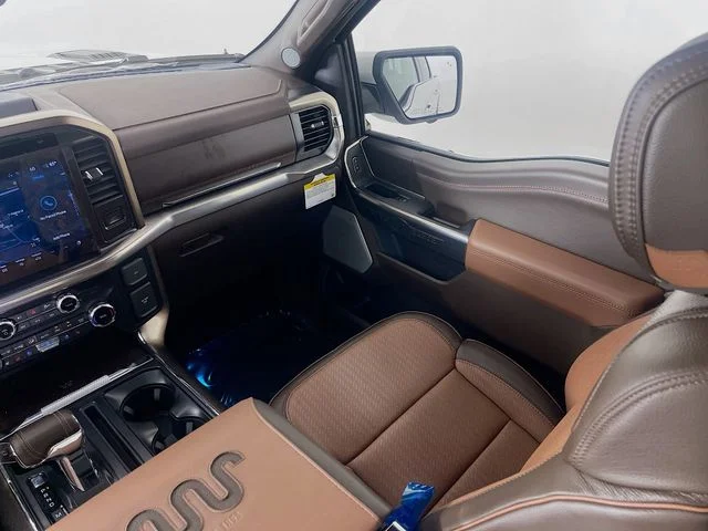 New 2026 Star White Metallic Tri-Coat Ford King Ranch image 25