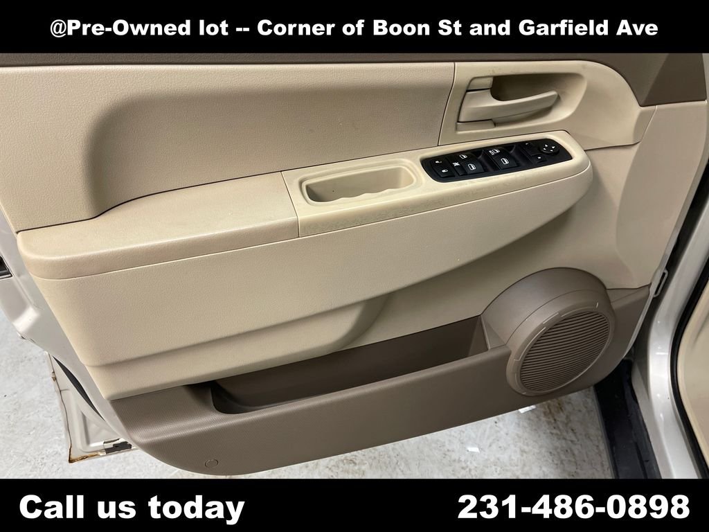Used 2008 Gray Jeep Sport image 15