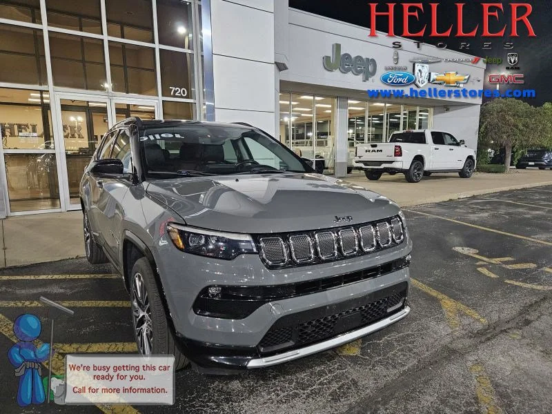 Used 2022 Sting-Gray Clearcoat Jeep Limited image 1