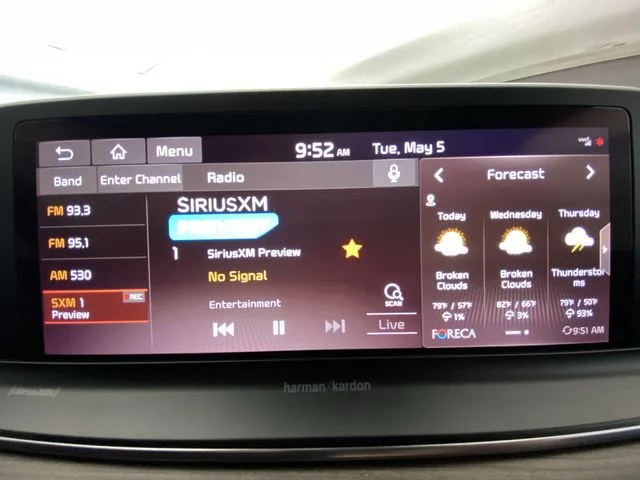 Used 2021 White Kia SX image 16