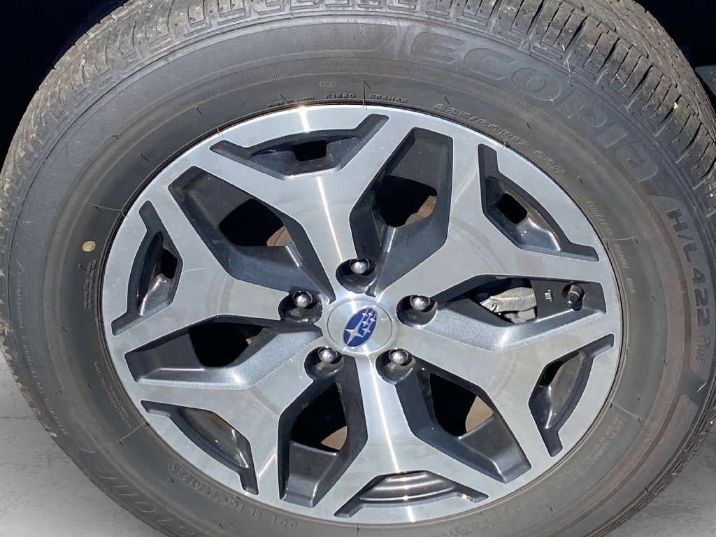 Used 2024 White Subaru Premium image 30