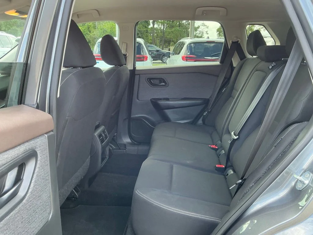 Used 2023 Gray Nissan S image 21