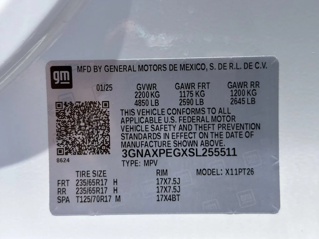 Used 2025 Summit White Chevrolet LT image 41
