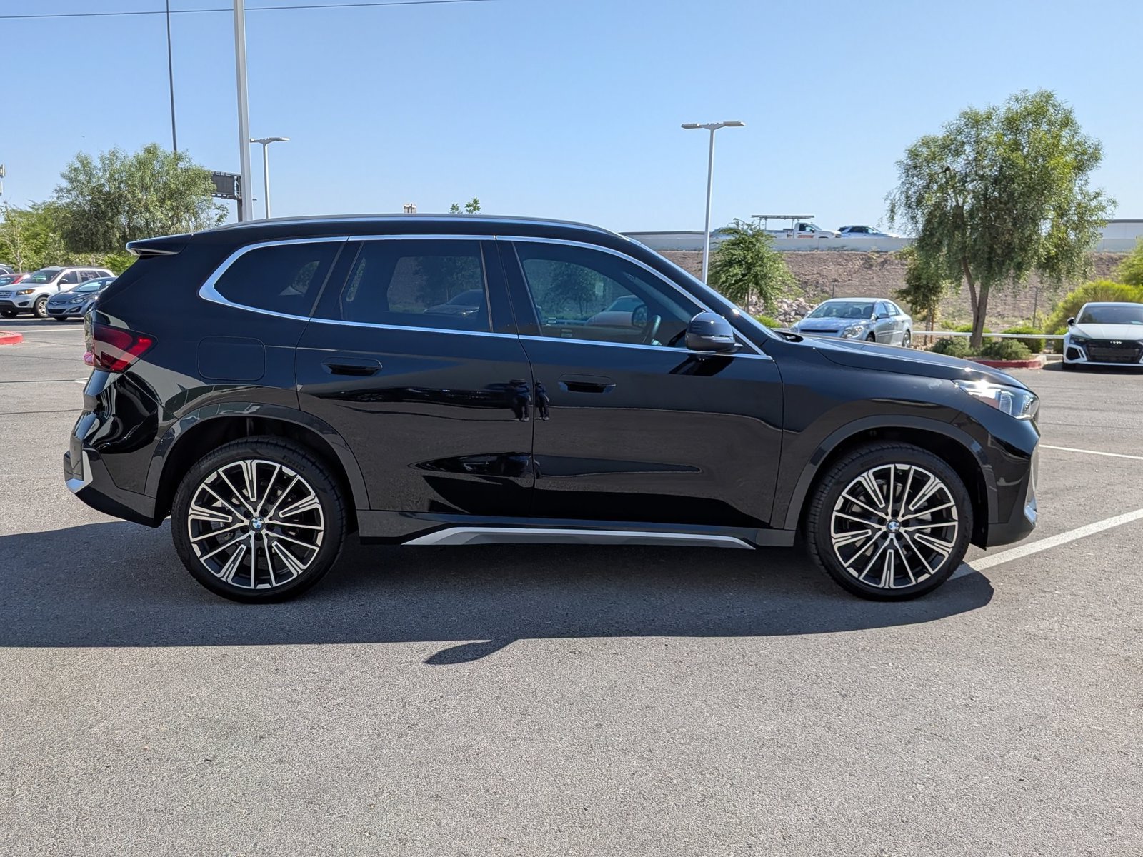 Used 2026 Jet Black BMW xDrive28i image 4