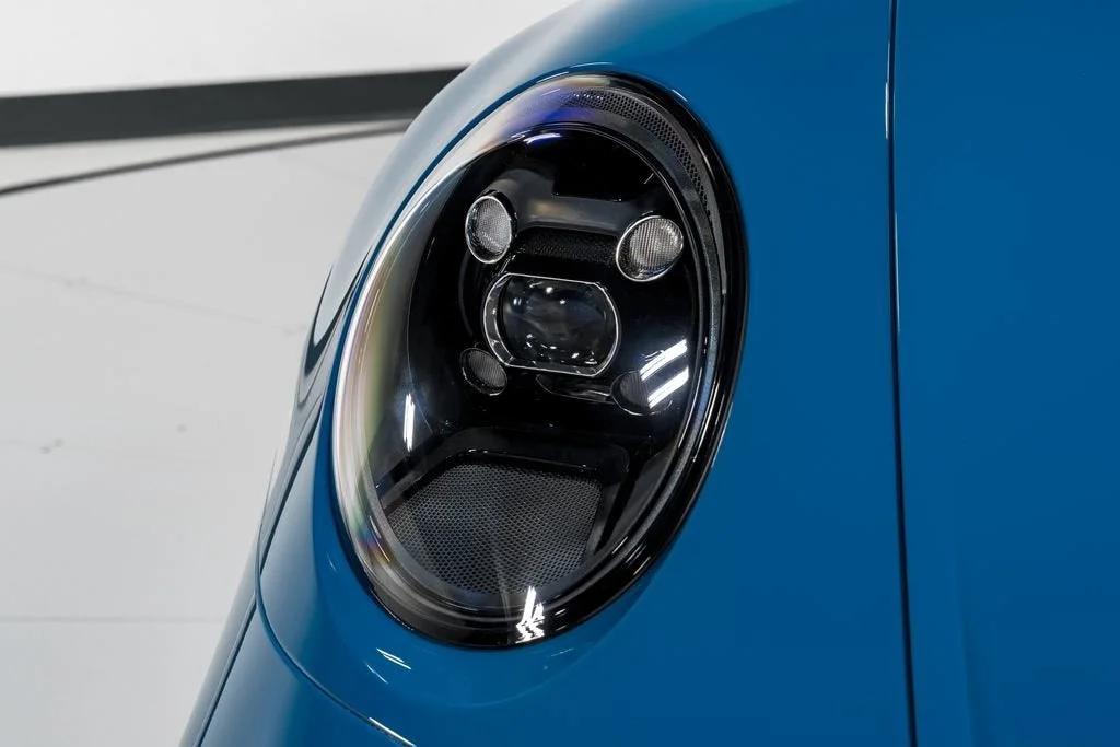 Used 2022 Oslo Blue Porsche GT3 image 42