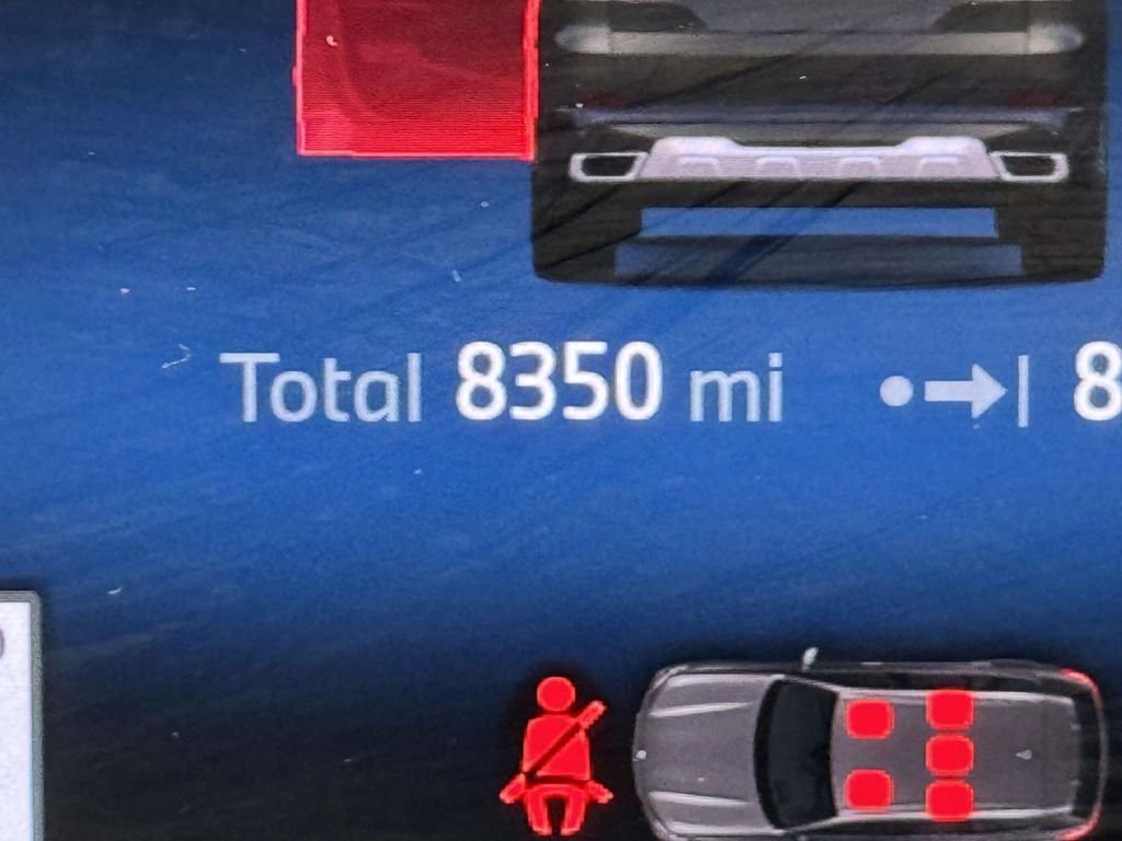 5UX23EU01T9066000