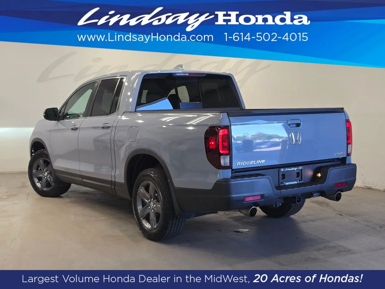 Used 2023  Honda RTL image 4