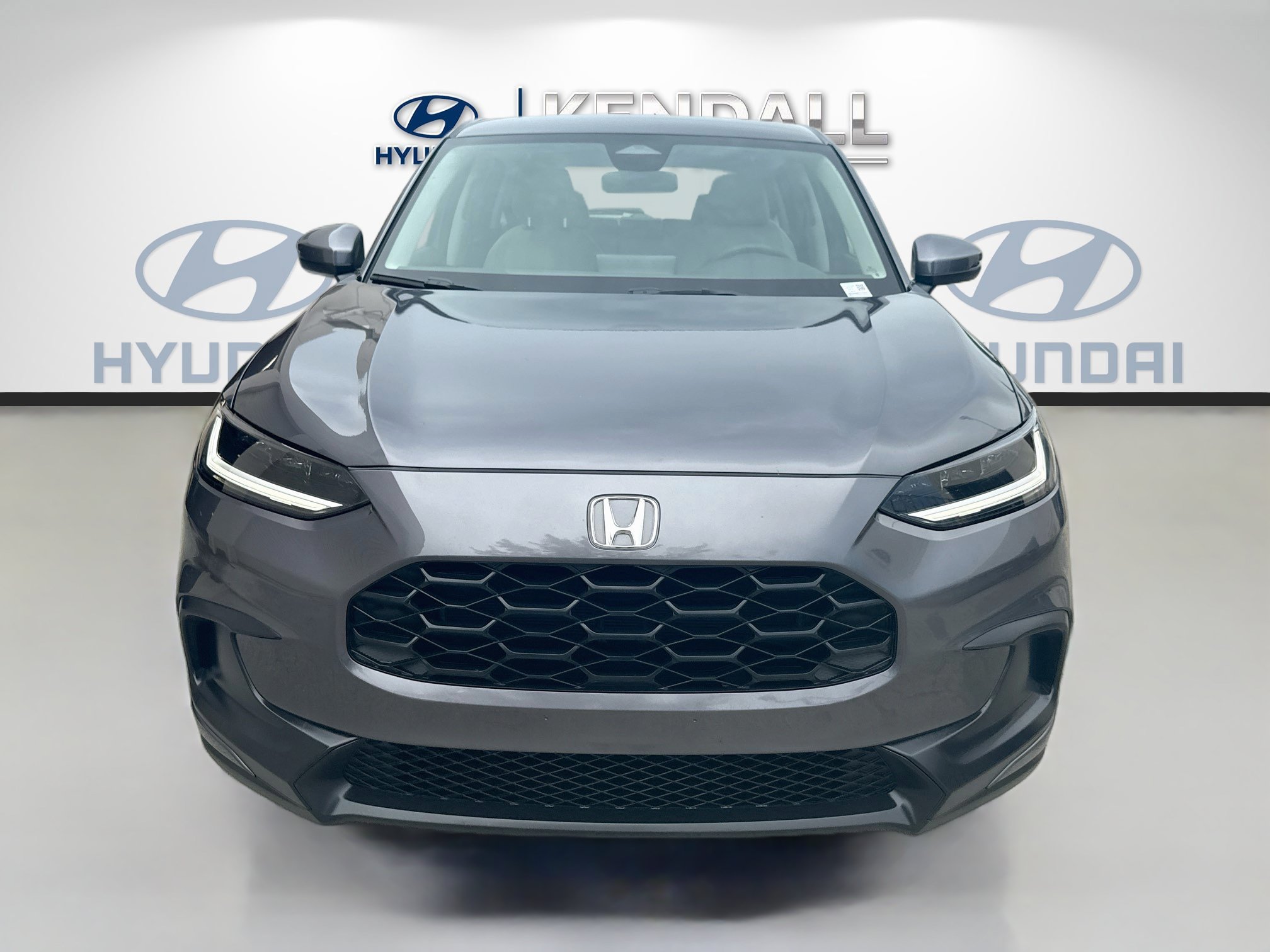 Used 2025 Urban Gray Pearl Honda LX image 2