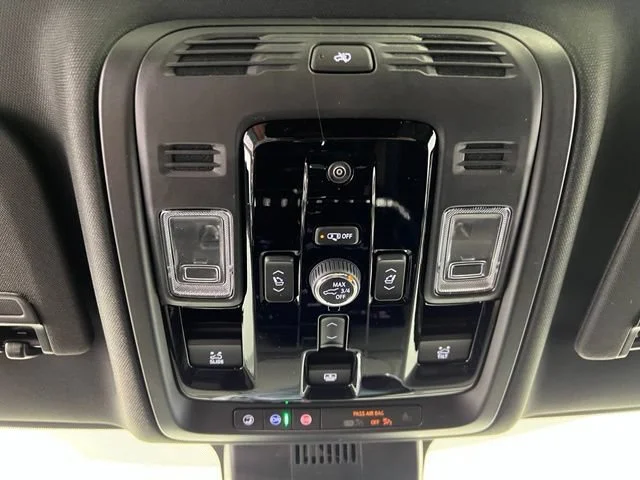 2026 GMC Yukon XL Denali - Photo 29