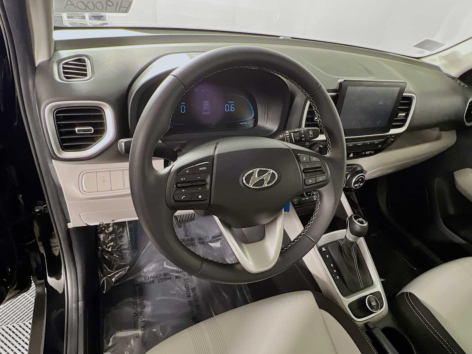 Used 2023 Onyx Black Hyundai SEL image 11