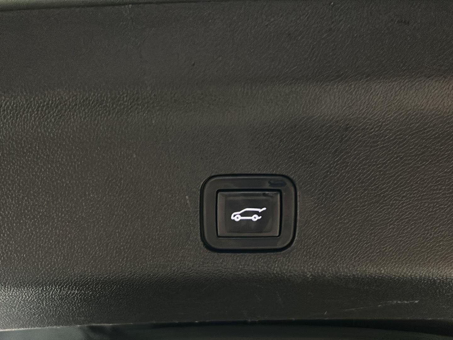 Used 2023 Silver Sage Metallic Chevrolet High Country image 9