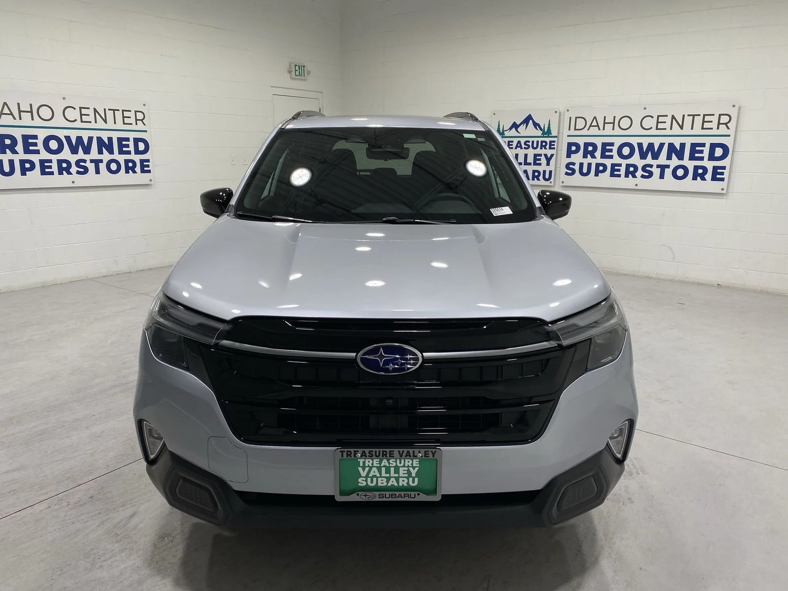 New 2026 ICE SILVER METALLIC Subaru Touring Hybrid image 3