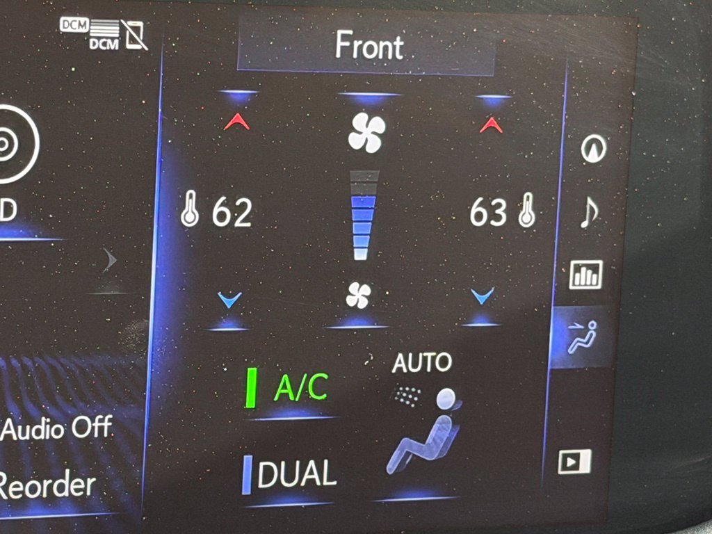 Used 2021 White Lexus 350 image 18