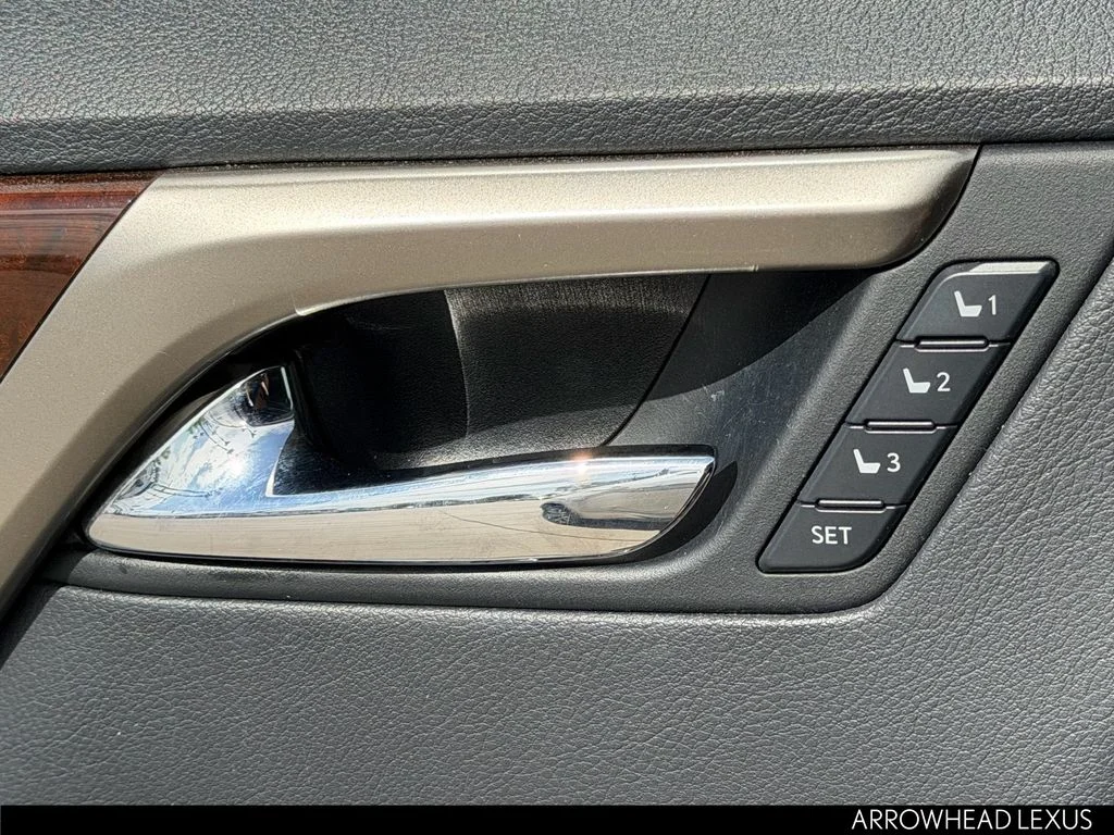 Used 2018 Silver Lexus 350 image 19