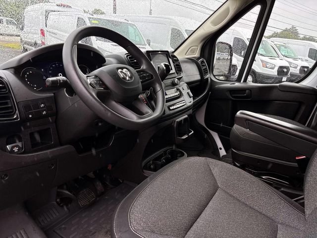 Used 2025 White Ram  image 9