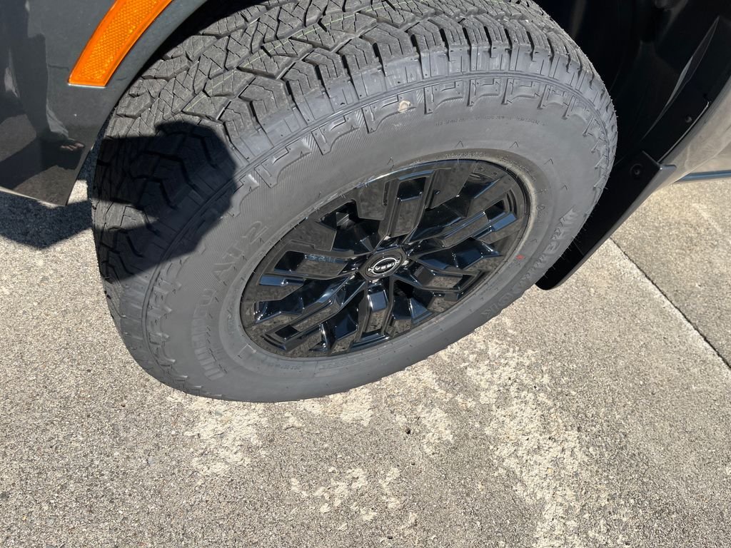 New 2027 Gray Nissan SV image 9
