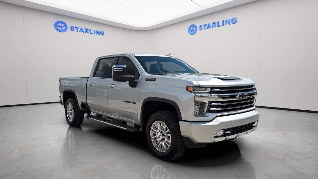 Used 2022 SILVER ICE METALLIC Chevrolet High Country image 14