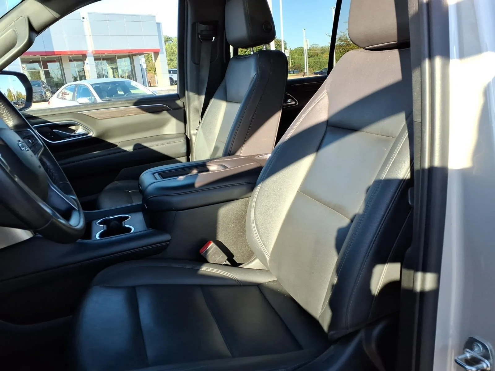 Used 2022 Empire Beige Metallic Chevrolet Z71 image 24