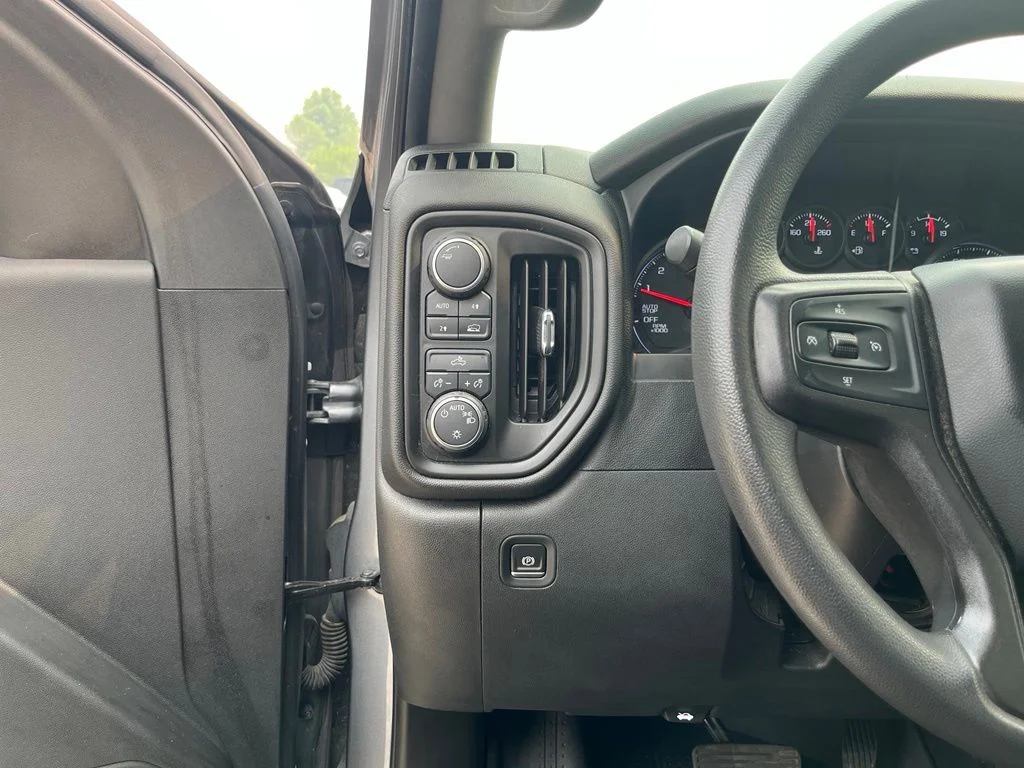 Used 2021 Steel Metallic Chevrolet Custom image 22