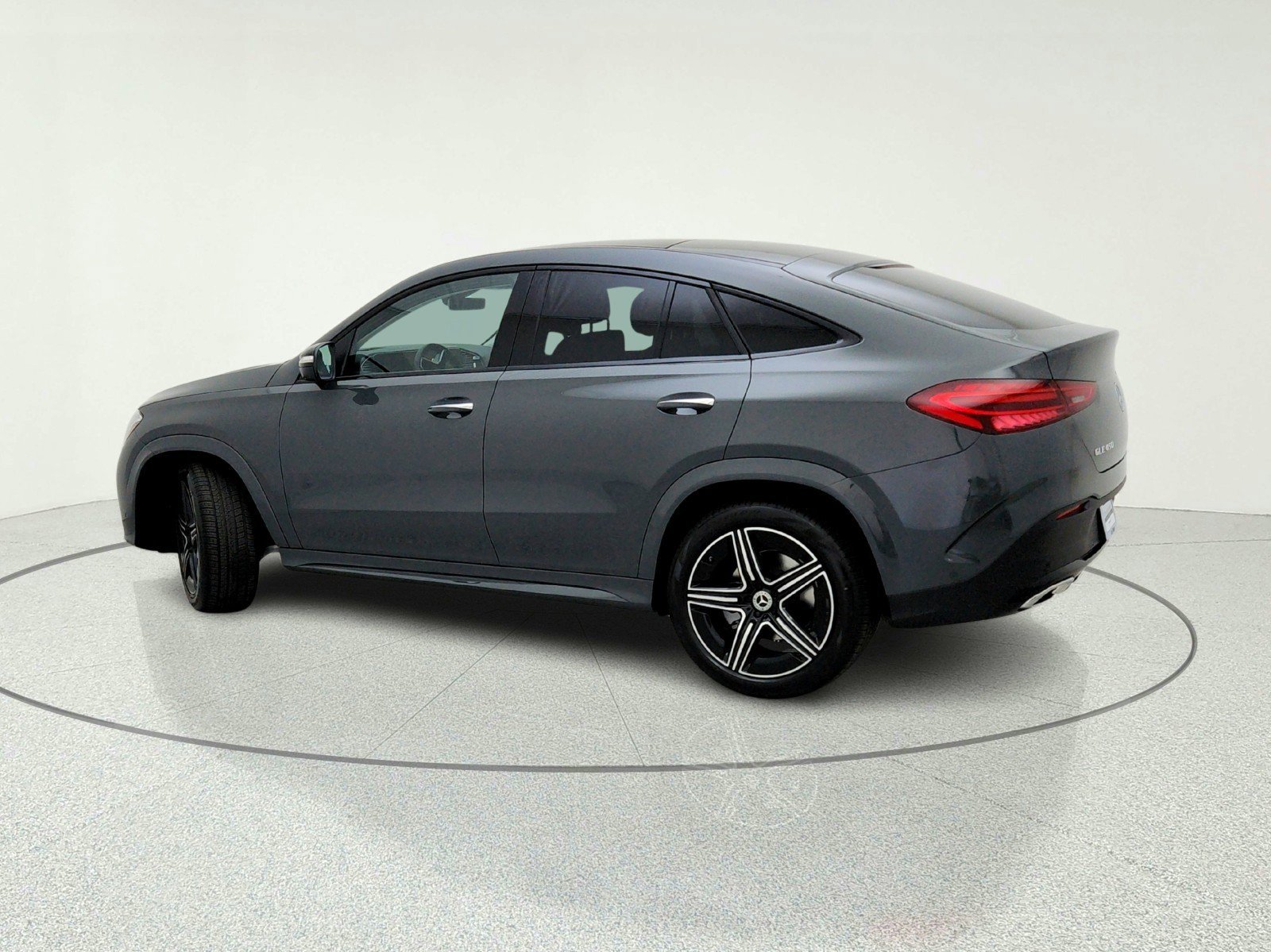 New 2026 MANUFAKTUR Silicon Grey Mercedes-Benz GLE 450 4MATIC® Coupe image 34