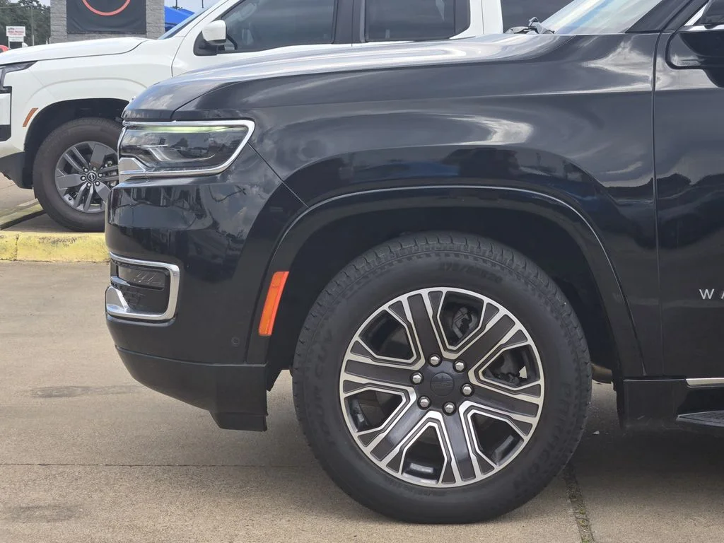 2023 Jeep Wagoneer L Series II - Photo 7