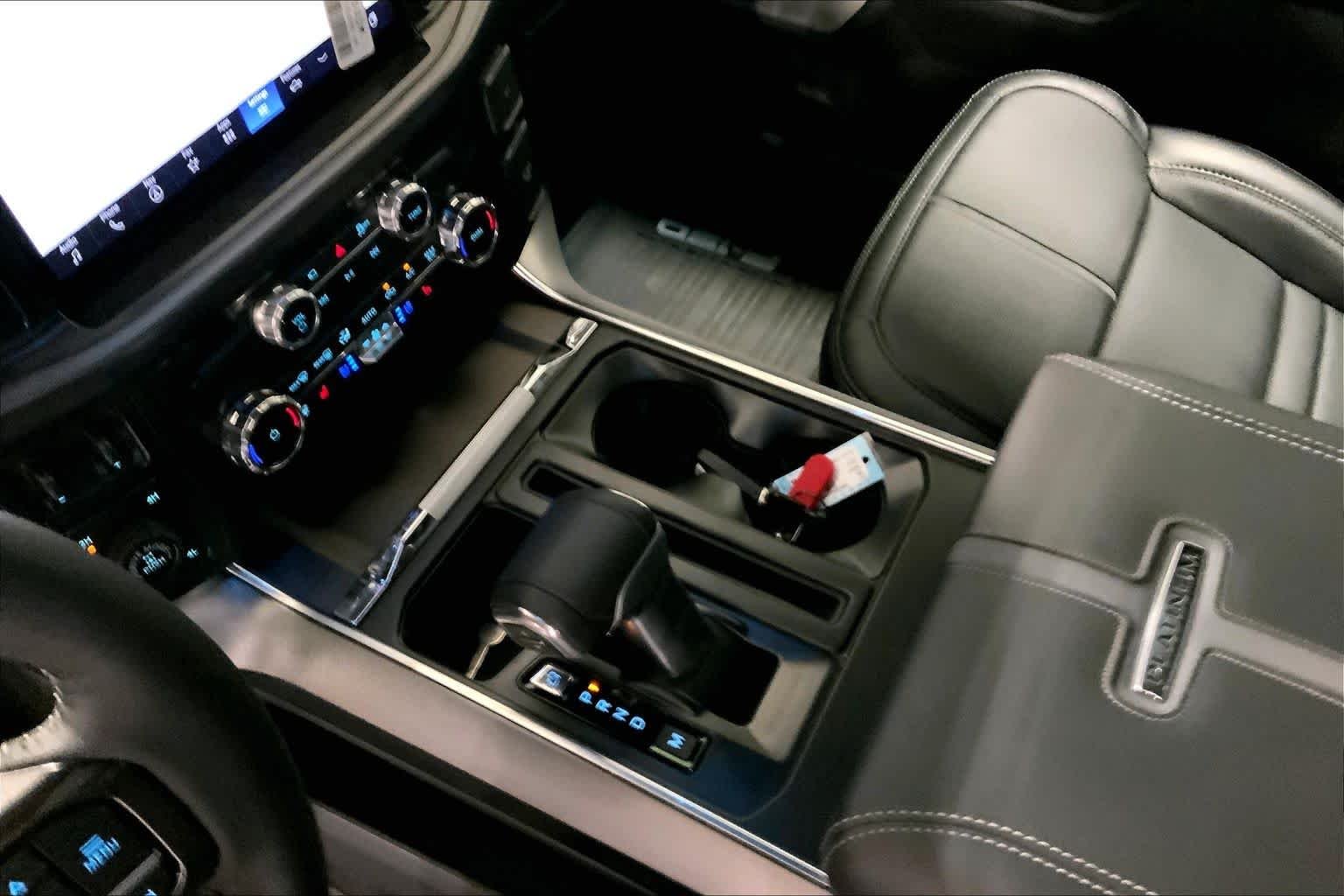 New 2026 Star White Metallic Tri-Coat Ford Platinum® image 8