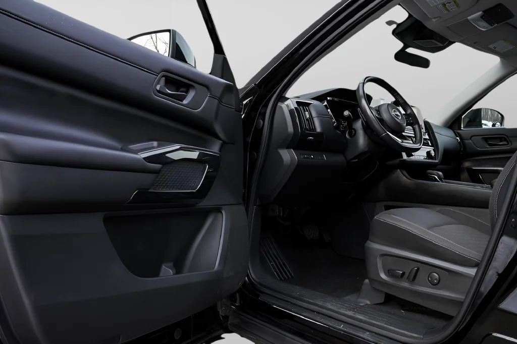 2024 Nissan Pathfinder SV - Photo 19