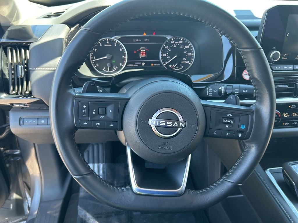 Used 2025 Gray Nissan SV image 14