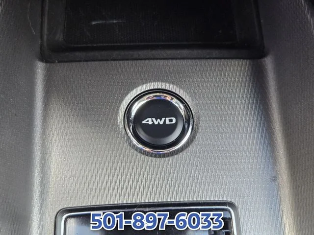 Used 2024  Mitsubishi 2.0 ES image 26